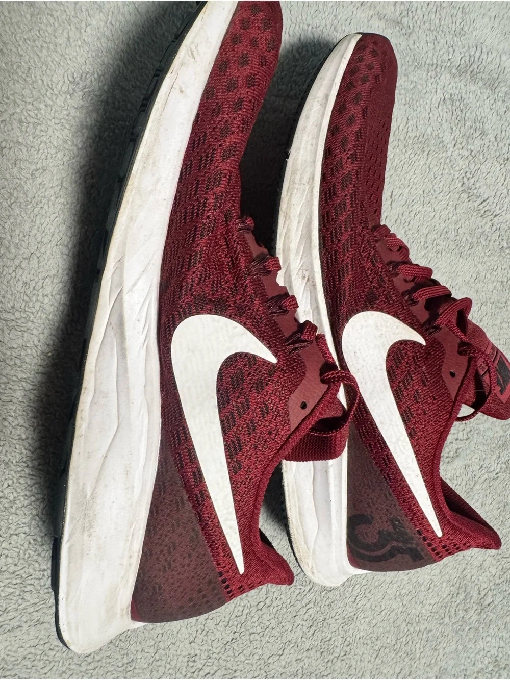 Nike Men’s Zoom Pegasus 35 Running Shoes - Burgundy/Maroon